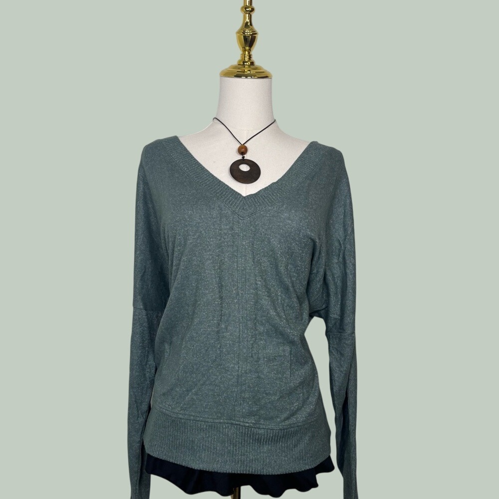 buffalo david bitton y2k forest sage green soft v neck long sleeve top boho